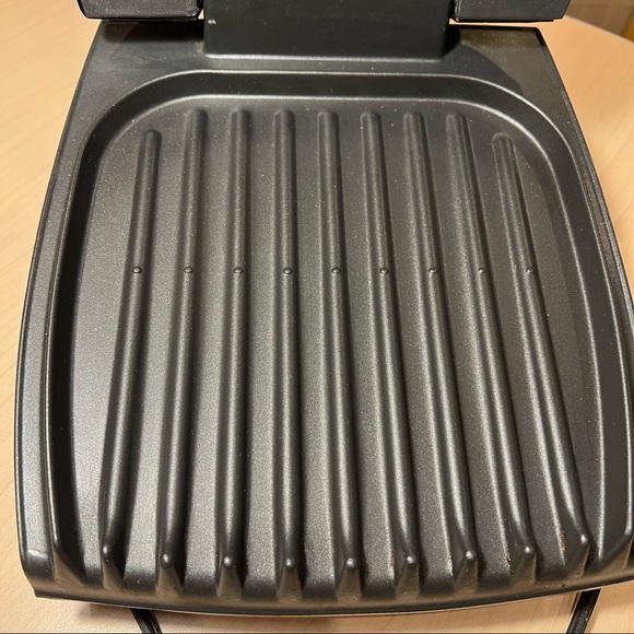 George Foreman 60 Inch Super Champ Electric Contact Grill, Black, Serves 4 - Picture 8 of 11